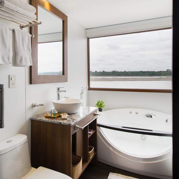 Ihr Badezimmer der Deluxe-Kabine