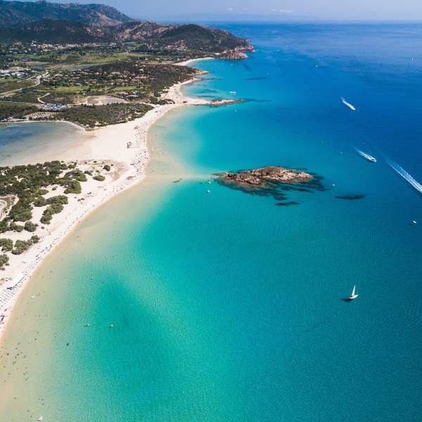 Die Küste Sardiniens