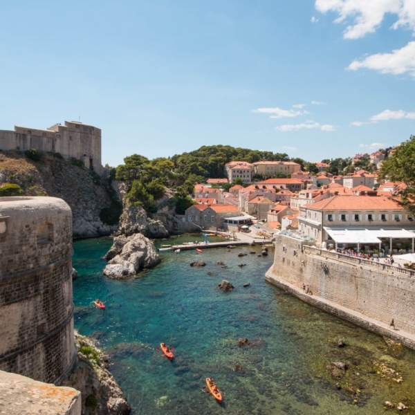 Dubrovnik und seine beeindruckenden Stadtmauern