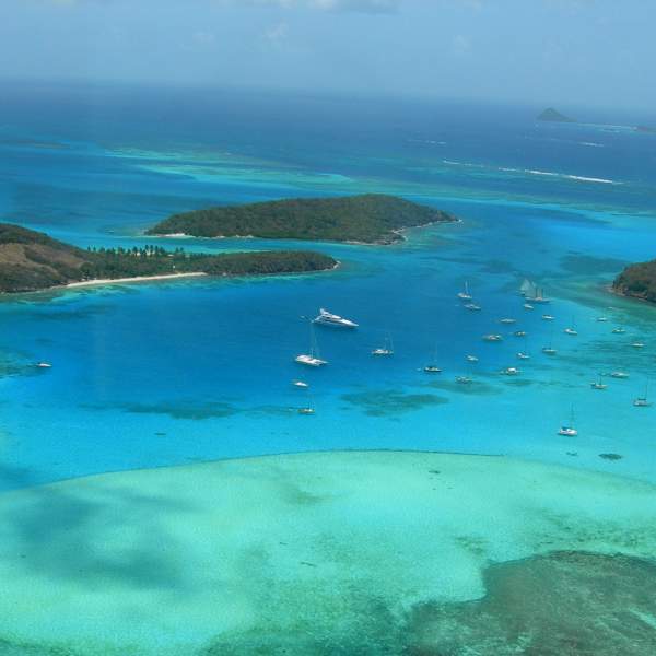 Spaziergang durch die berühmten Tobago Cays