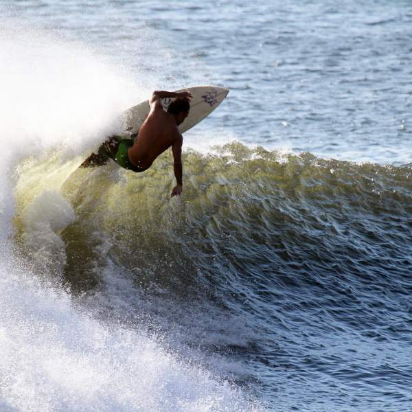 Surfen Sie in einer traumhaften Umgebung