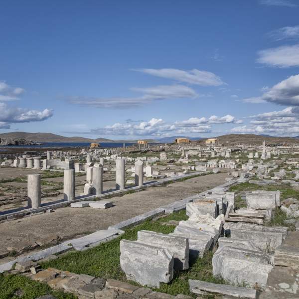 Besuchen Sie Delos und seine archäologische Stätte