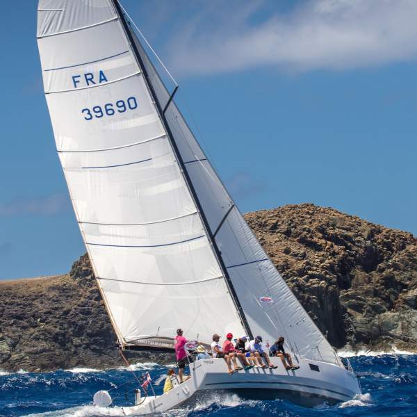 Kurs auf St. Vincent und die Grenadinen