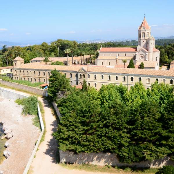 Die beeindruckende Abtei von Lérins