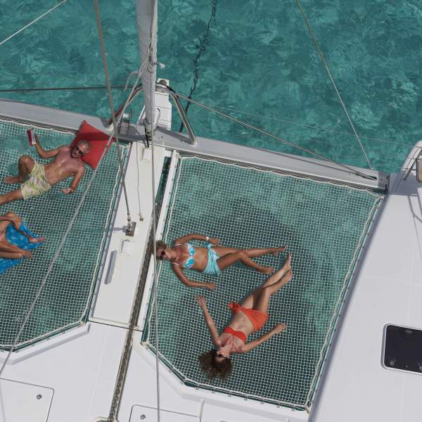 Tanken Sie Sonne auf den Trampolinen