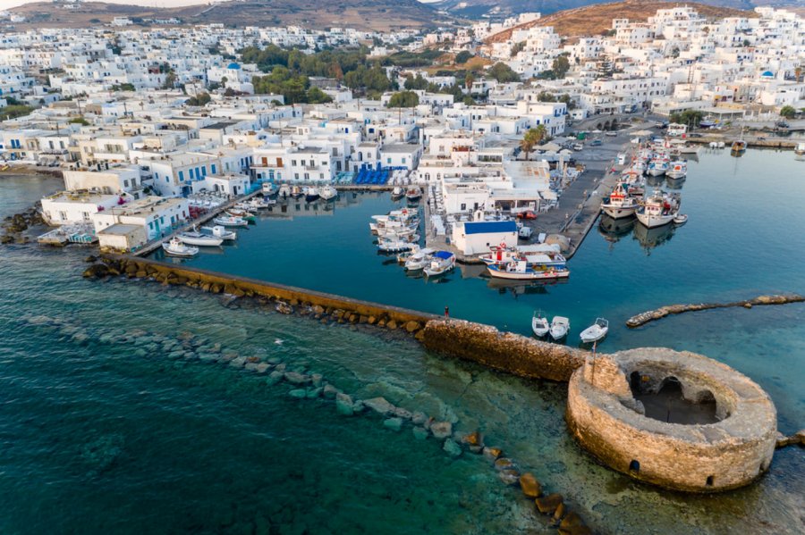Mykonos nach Paros (21 Seemeilen)